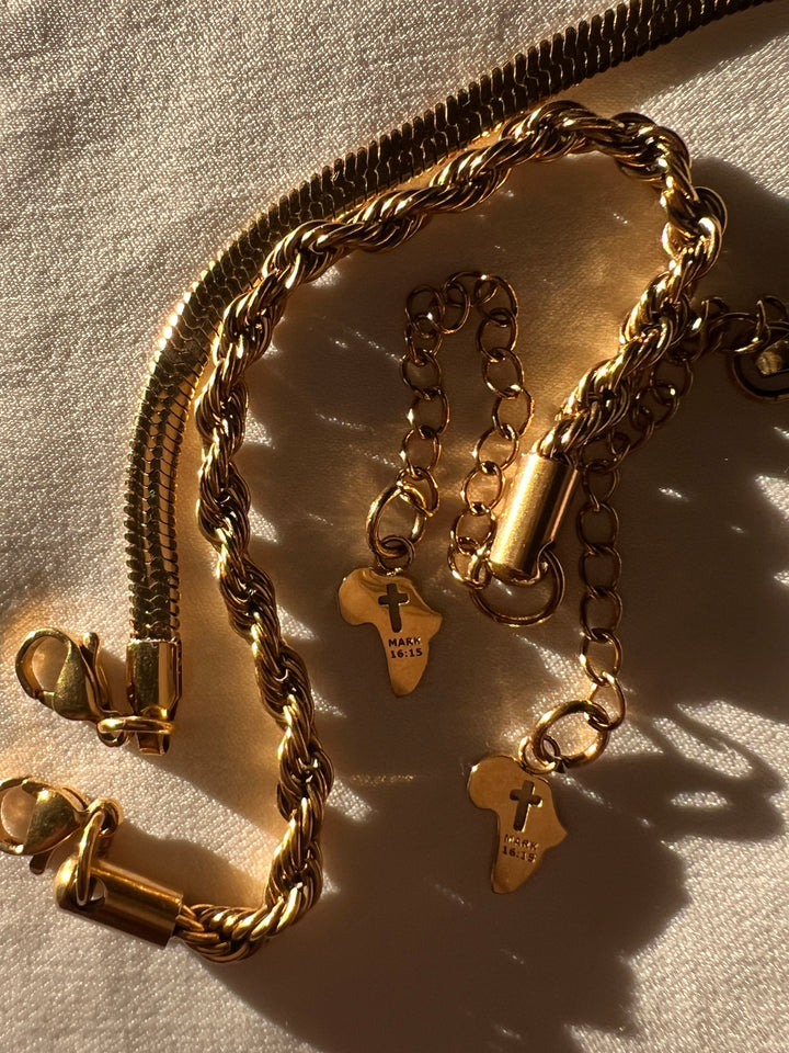 Signature Chain Bracelet
